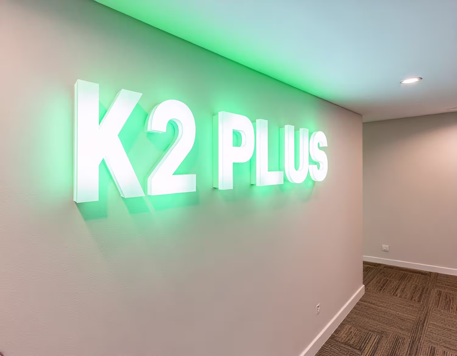 3D logotipi, 3D črke, logotip trodimenzionalni, izdelava logotipov,